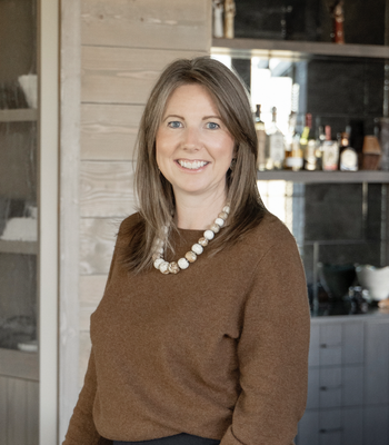 Portrait of Lisa Roberts, Ennis Advisor | REALTOR®.